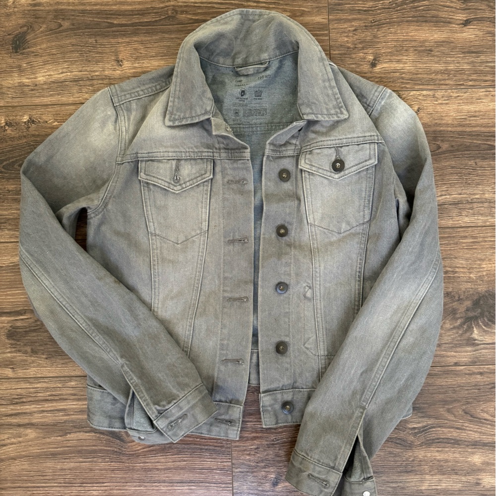 Small Gray Gap Denim Jacket